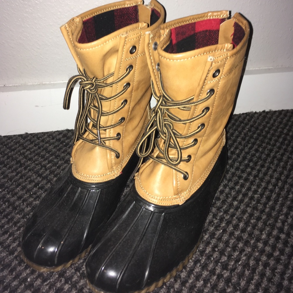 Madden Girl Duck Boots